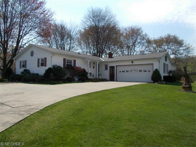 3710 Oak Lane Dr, Ashtabula, OH 44004 photo 1