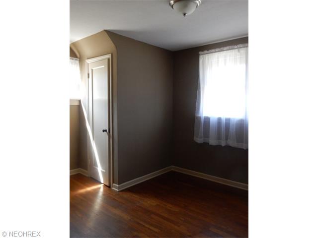 5257 Beech Ave, Maple Heights, OH 44137 photo 12