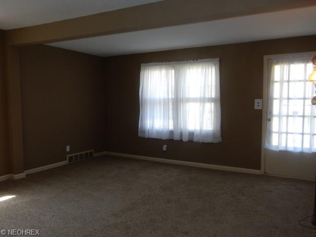 5257 Beech Ave, Maple Heights, OH 44137 photo 7