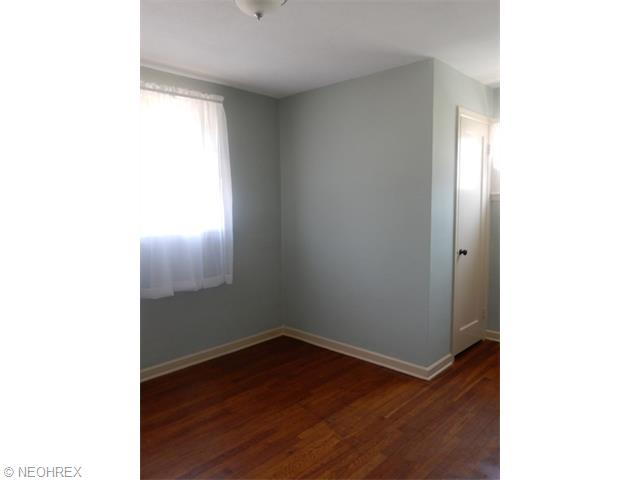 5257 Beech Ave, Maple Heights, OH 44137 photo 10