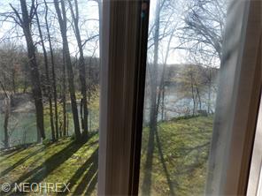 345 Prospect Rd, Berea, OH 44017 photo 2