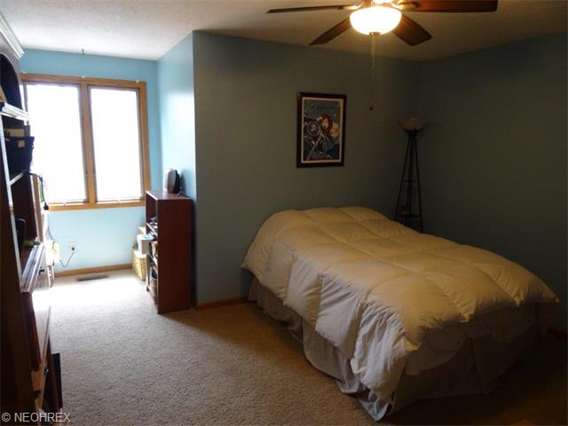 3062 Deercrest Path, Stow, OH 44224 photo 2