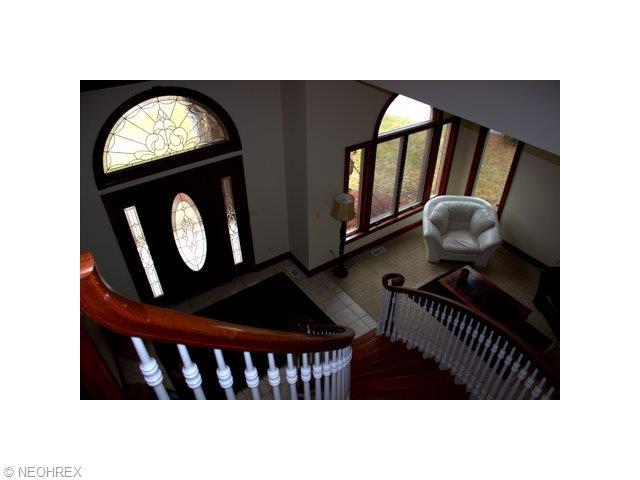 2770 Paddock Dr, Akron, OH 44333 photo 14