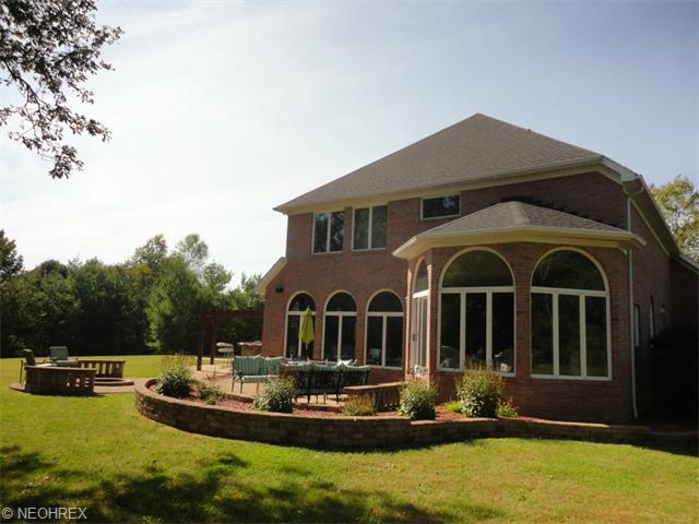 2770 Paddock Dr, Akron, OH 44333 photo 24