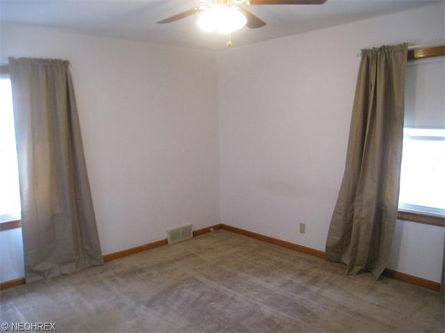 7019 Broadview Rd, Seven Hills, OH 44131 photo 7