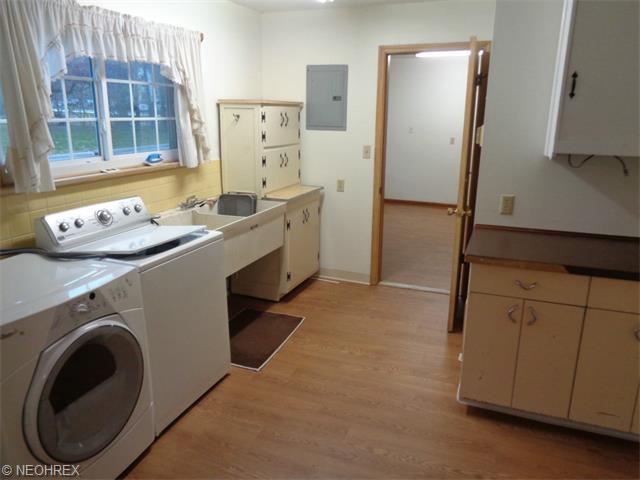 2611 Bishop Rd, Wickliffe, OH 44092 photo 13