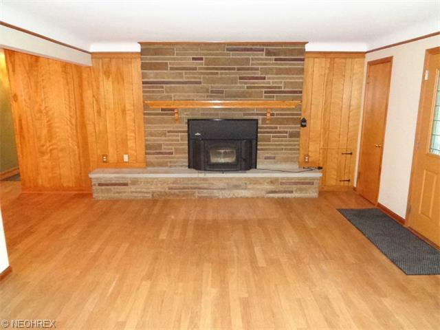 2611 Bishop Rd, Wickliffe, OH 44092 photo 5