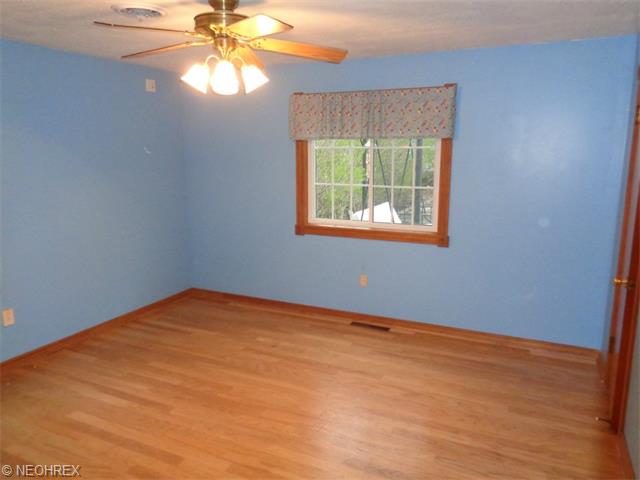 2611 Bishop Rd, Wickliffe, OH 44092 photo 8