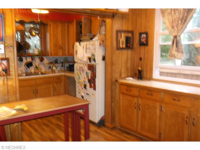 362 Mcclain Ave, Coshocton, OH 43812 photo 8