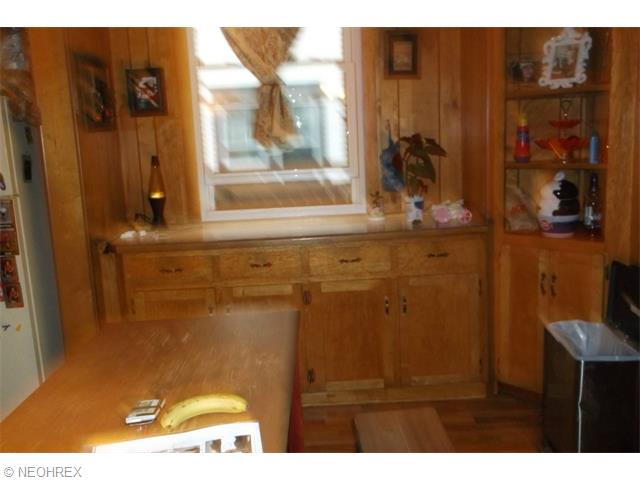 362 Mcclain Ave, Coshocton, OH 43812 photo 9