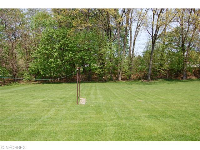156 Chestnut St, Struthers, OH 44471 photo 12