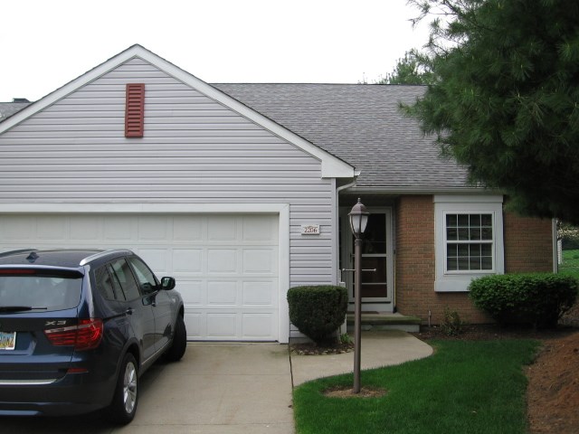 2206 Devon Ct, Akron, OH 44312 photo 1