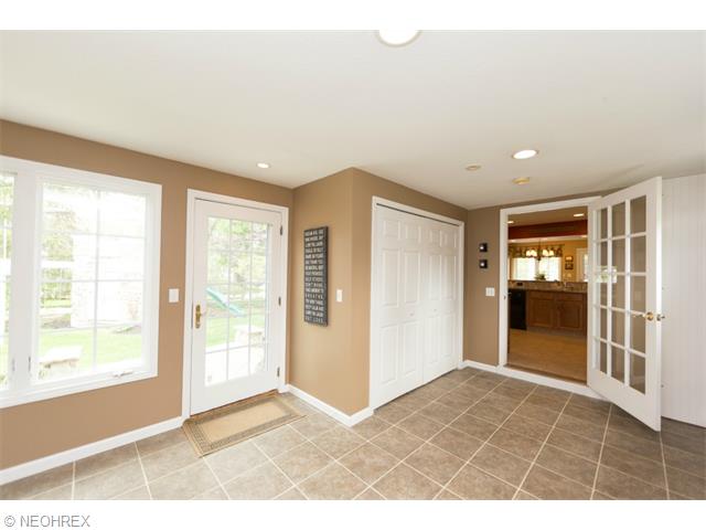 786 Abbe Rd N, Elyria, OH 44035 photo 11