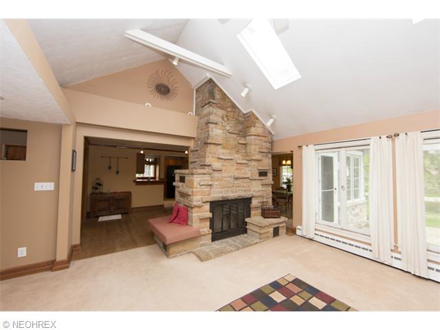 786 Abbe Rd N, Elyria, OH 44035 photo 10
