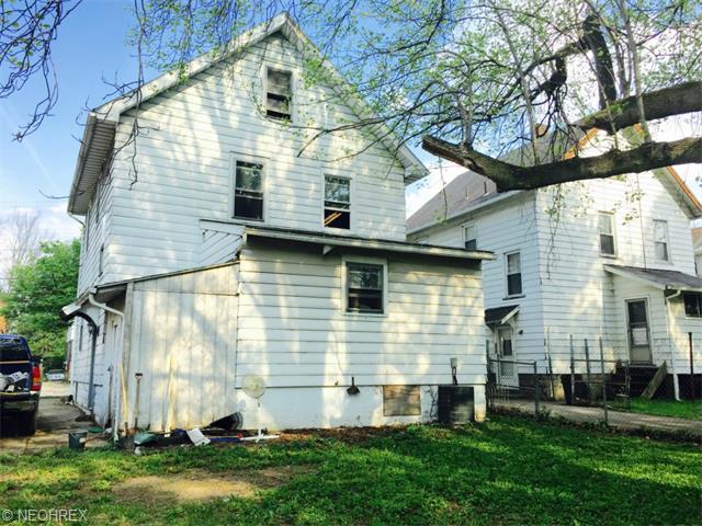 455 5th St, Struthers, OH 44471 photo 2