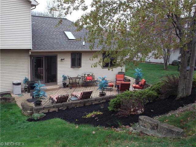 7414 Dover Ln, Parma, OH 44130 photo 12