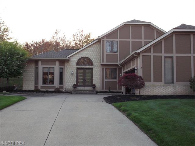 7414 Dover Ln, Parma, OH 44130 photo 1