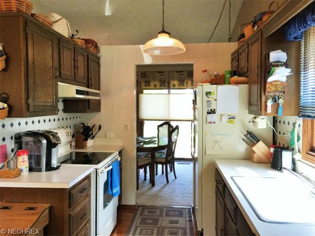 1818 Gloucester, Lorain, OH 44053 photo 5