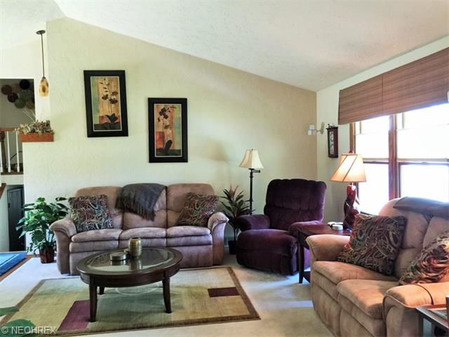 1818 Gloucester, Lorain, OH 44053 photo 2