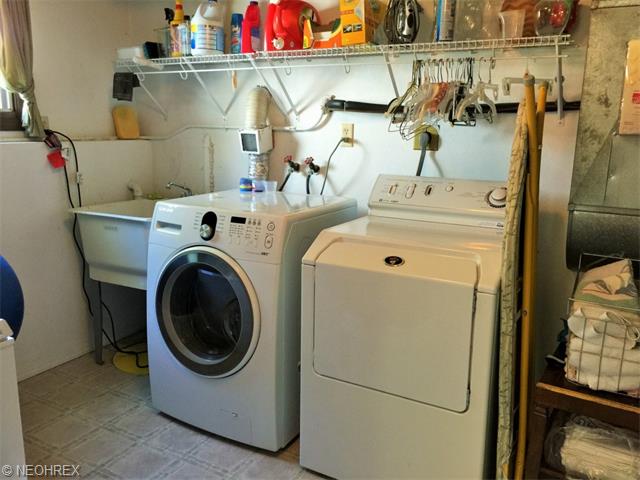 1818 Gloucester, Lorain, OH 44053 photo 15