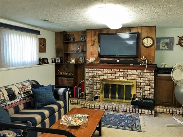 1818 Gloucester, Lorain, OH 44053 photo 9