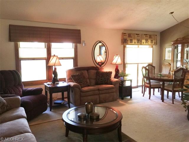 1818 Gloucester, Lorain, OH 44053 photo 3