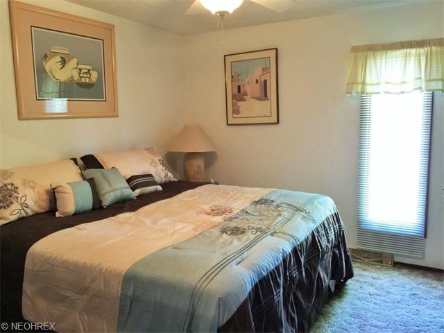 1818 Gloucester, Lorain, OH 44053 photo 12