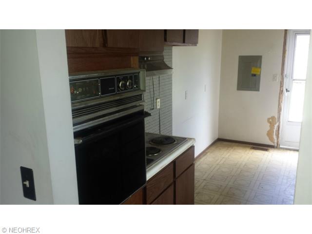 4898 Forest Rd, Mentor, OH 44060 photo 10