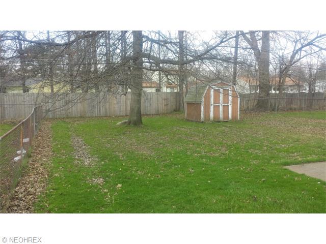 4898 Forest Rd, Mentor, OH 44060 photo 5