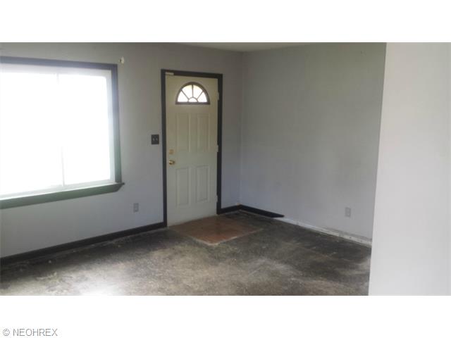 4898 Forest Rd, Mentor, OH 44060 photo 9