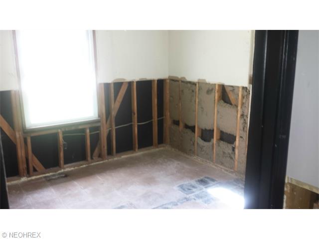 4898 Forest Rd, Mentor, OH 44060 photo 13