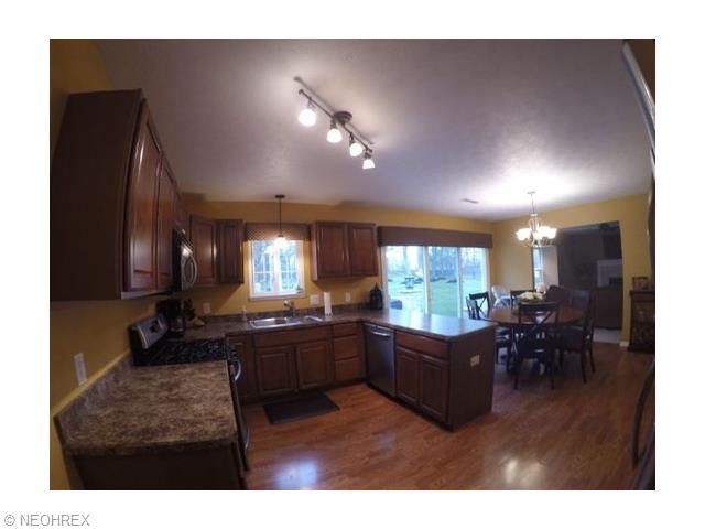 6611 Bosley Cv, Mentor, OH 44060 photo 3