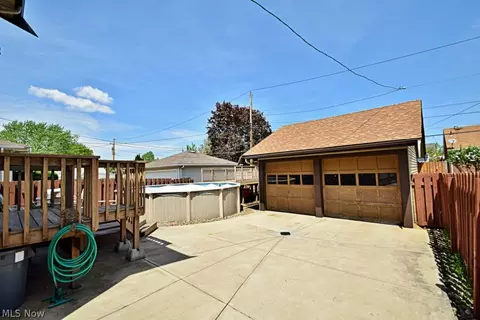 7810 Wainstead, Parma, OH 44129 photo 19