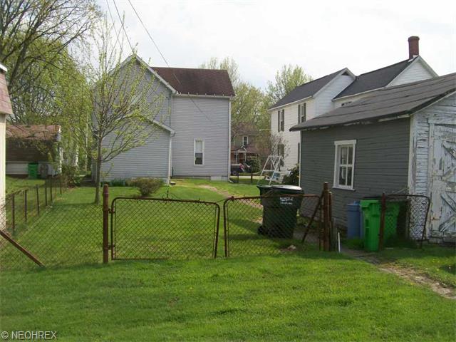 151 E Broadway St, Dover, OH 44622 photo 6