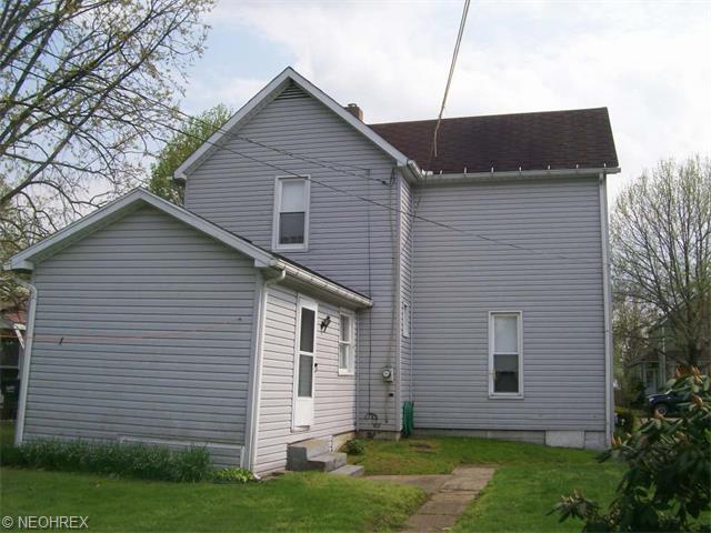 151 E Broadway St, Dover, OH 44622 photo 3