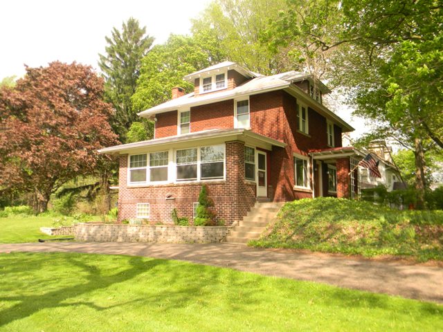 130 Beech St, Alliance, OH 44601 photo 1