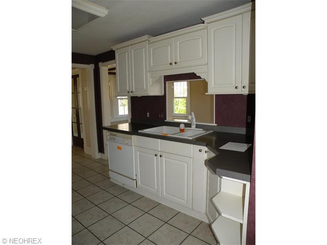 37951 Wright St, Willoughby, OH 44094 photo 7