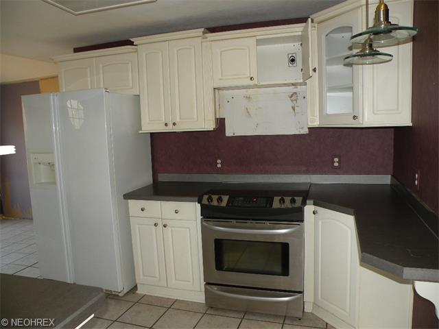 37951 Wright St, Willoughby, OH 44094 photo 6