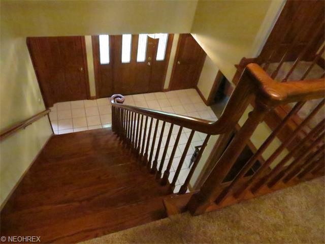 817 Park Harbour Dr, Boardman, OH 44512 photo 6