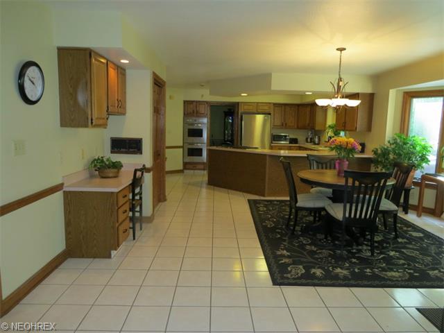 817 Park Harbour Dr, Boardman, OH 44512 photo 7