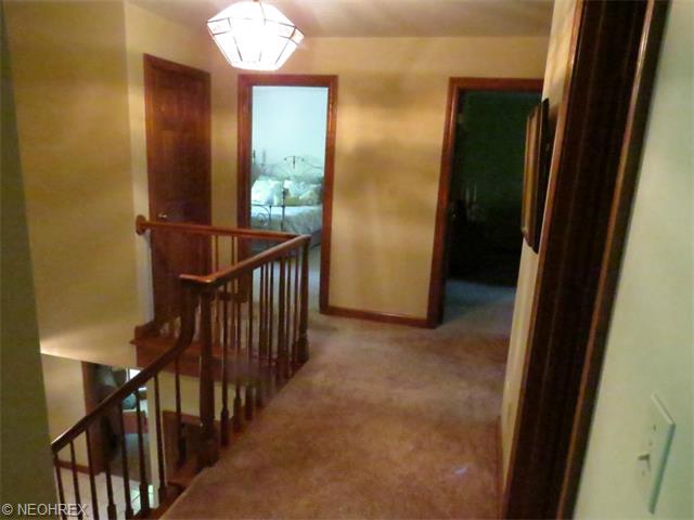 817 Park Harbour Dr, Boardman, OH 44512 photo 16
