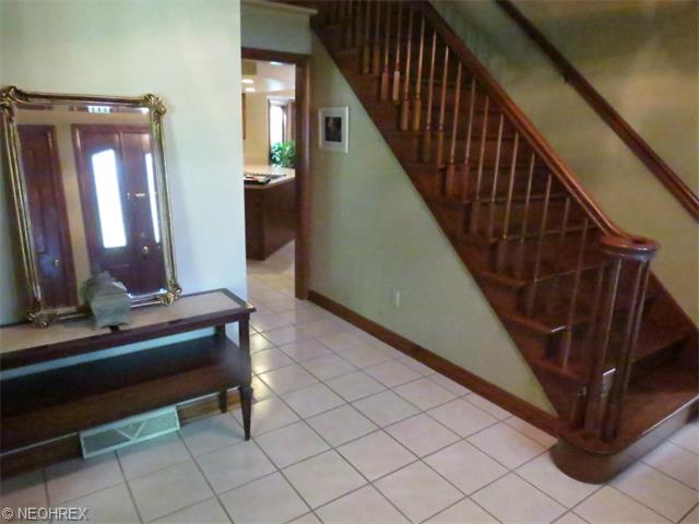 817 Park Harbour Dr, Boardman, OH 44512 photo 5