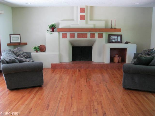 1568 Harmony Rd, Akron, OH 44333 photo 7