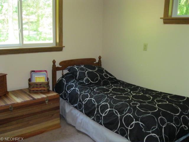 1568 Harmony Rd, Akron, OH 44333 photo 15