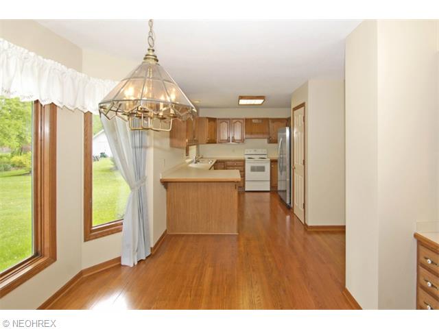 642 Calann Dr, Elyria, OH 44035 photo 10