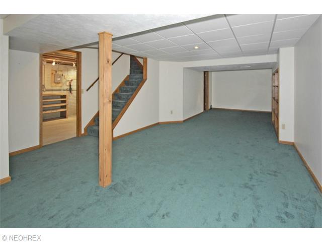 642 Calann Dr, Elyria, OH 44035 photo 21