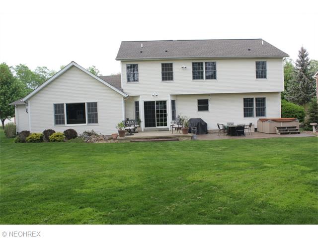 1234 Ty Dr, Medina, OH 44256 photo 2