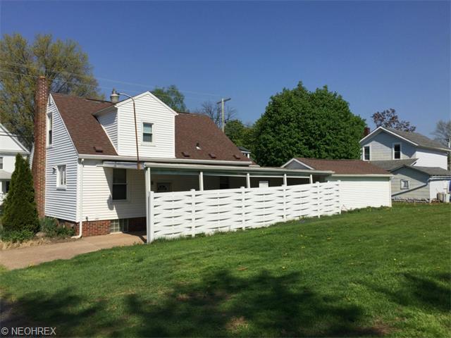 212 N Elm St, Orrville, OH 44667 photo 4