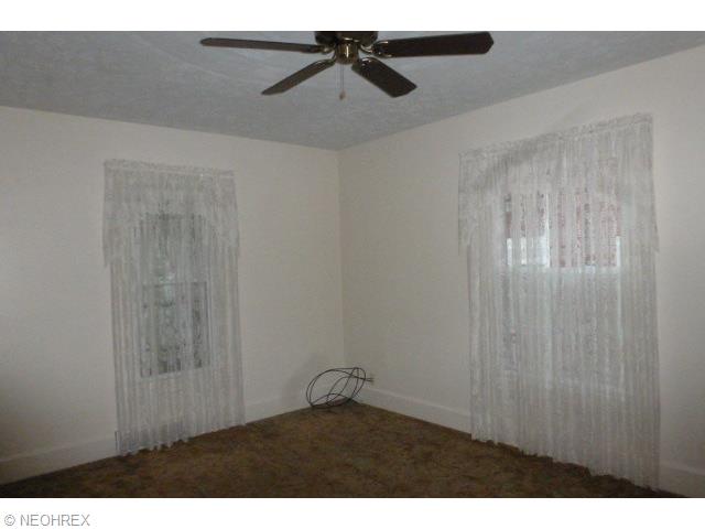 29 Sells Ave, Struthers, OH 44471 photo 7