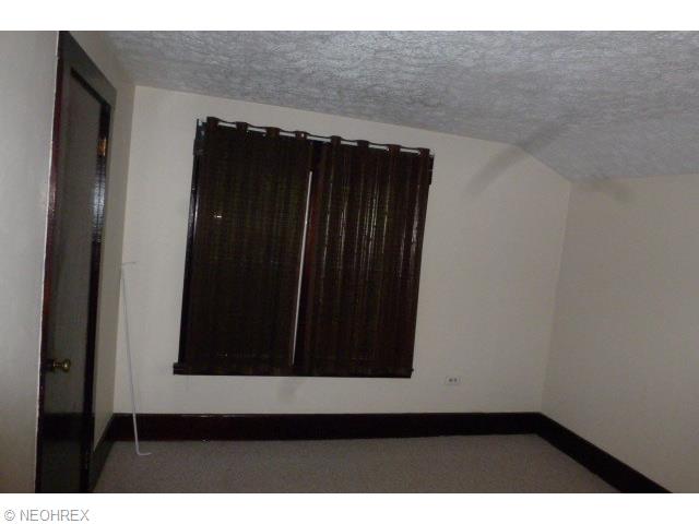 29 Sells Ave, Struthers, OH 44471 photo 10